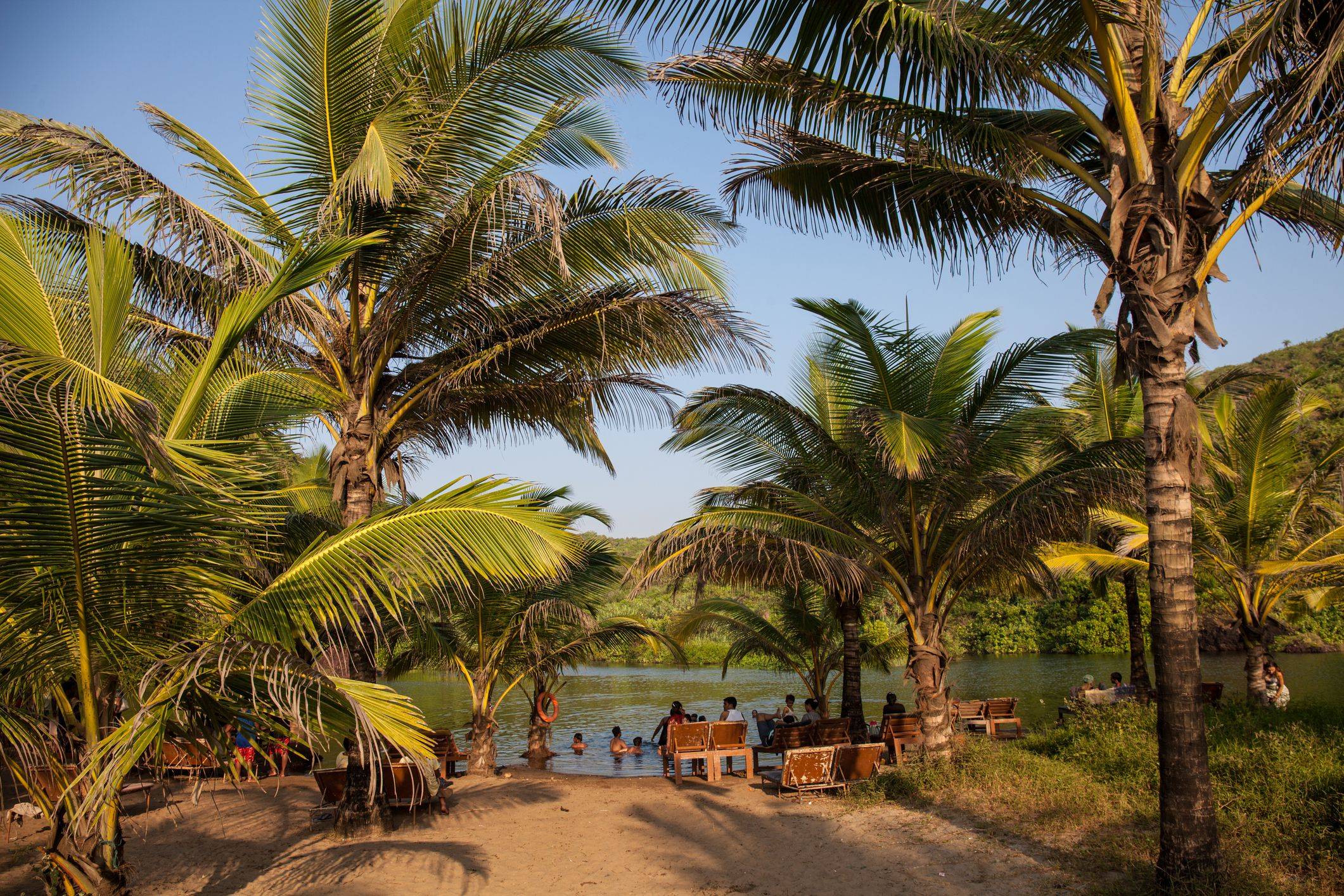 Арамболь в гоа – самый «одухотворенный» пляж индии