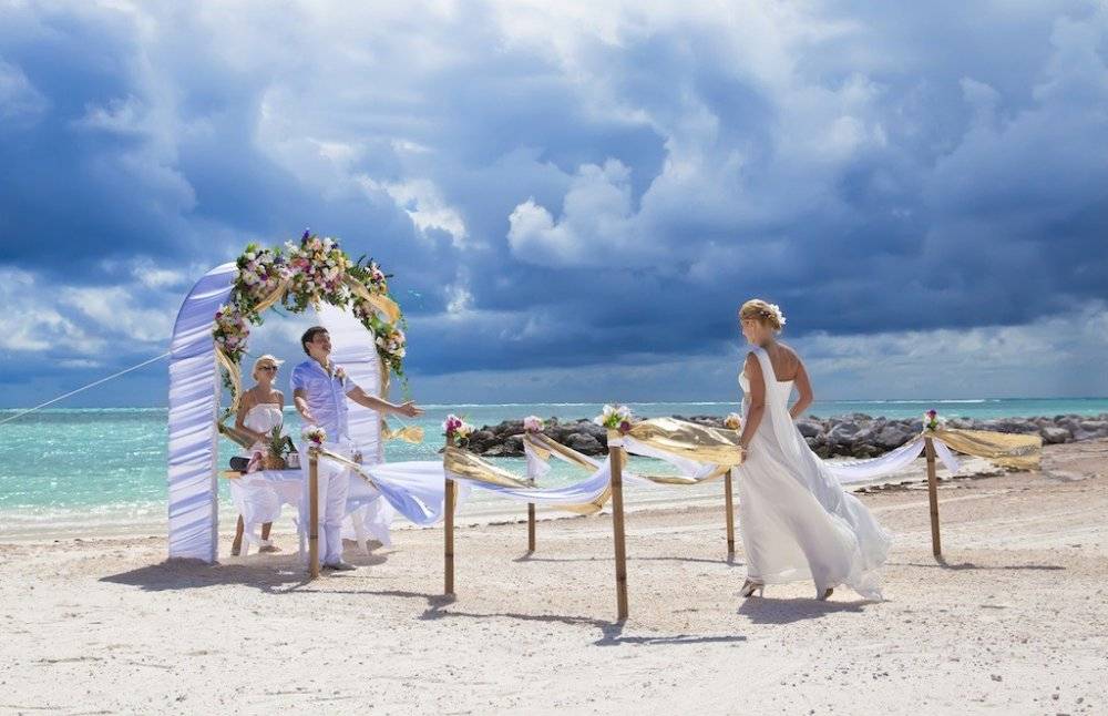 Свадьба на пляже или на берегу - автор ирина колосова - журнал женское мнение