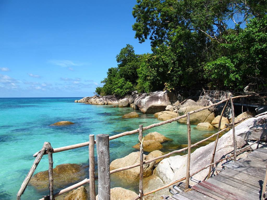 Остров ко липе в таиланде: расположение на карте и как добраться, лучшие отели и пляжи, развлечения + отзывы туристов