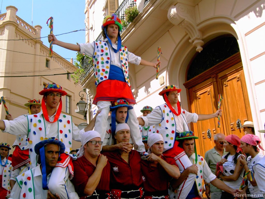 Карнавалы в испании: история и современность