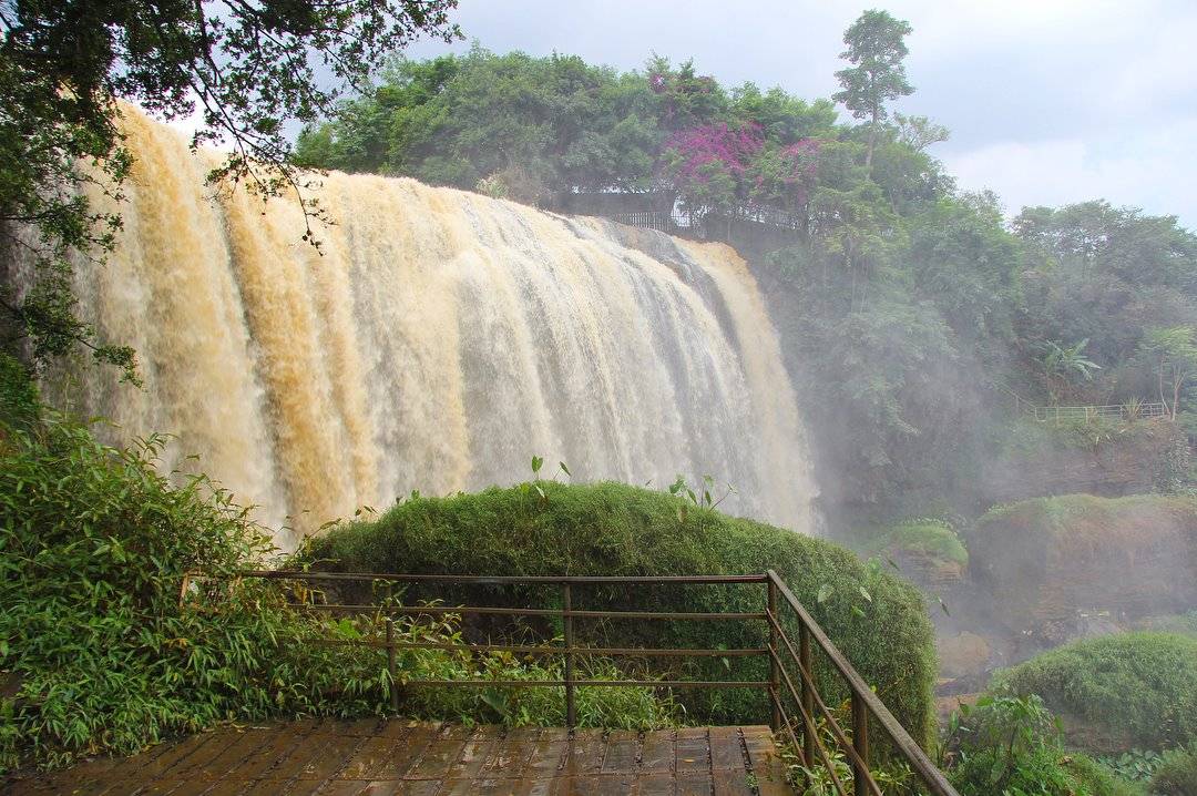Водопады на острове ко панган