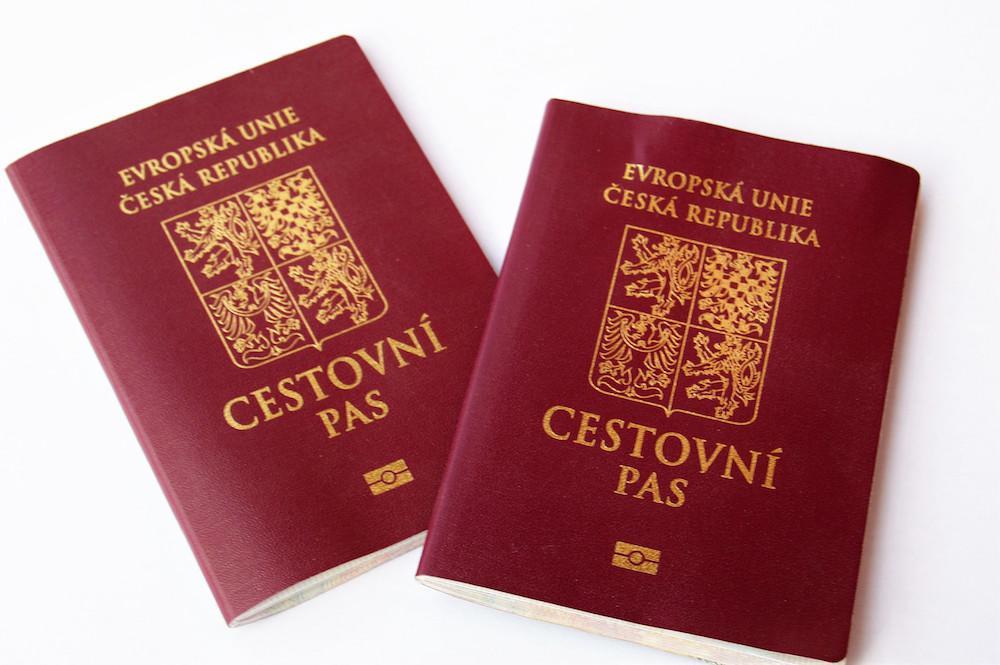 Получение и оформление гражданства Чехии