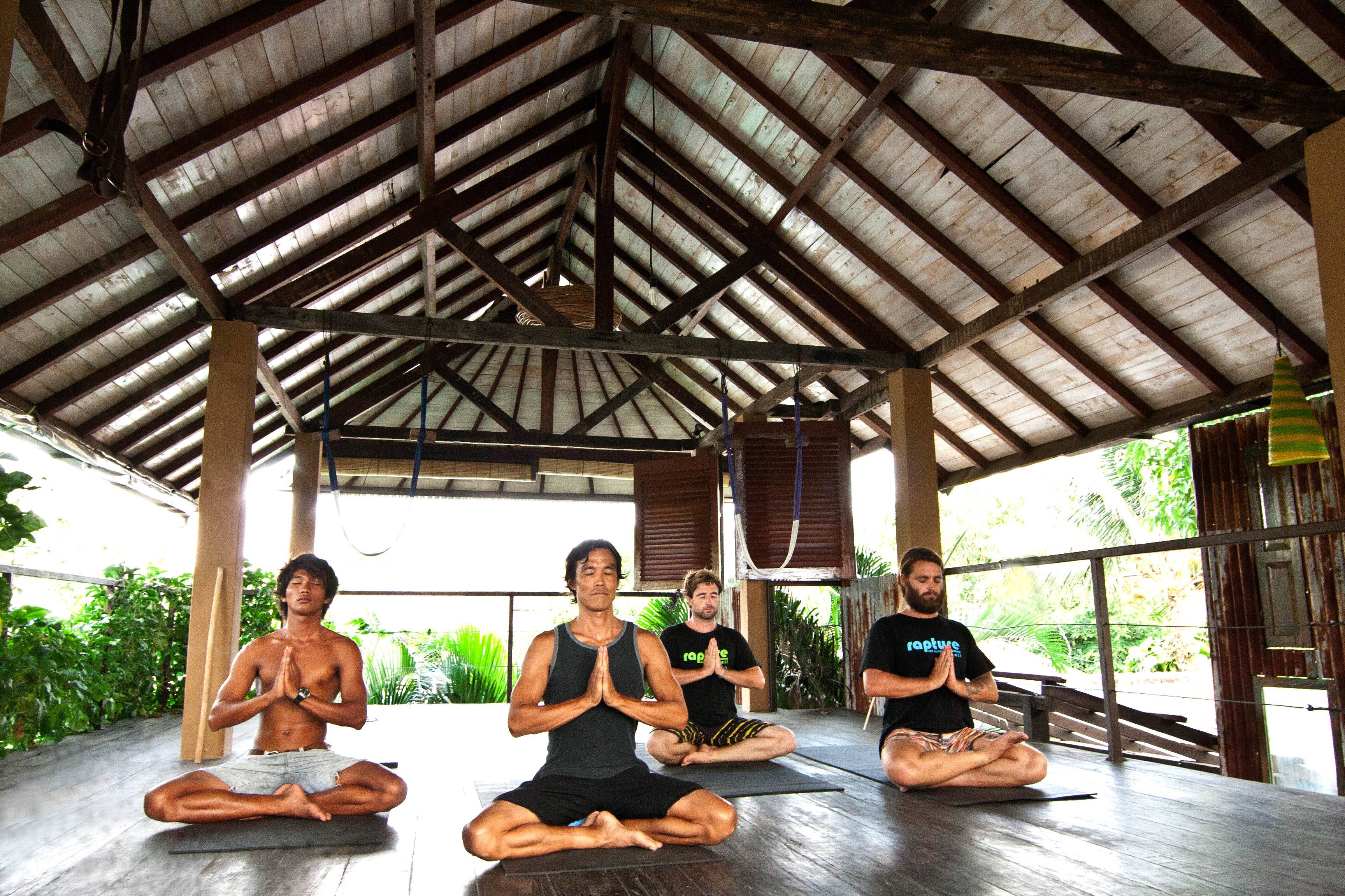 Йога на бали, список популярных йога-центров в убуде, чангу и сануре.