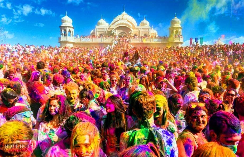 10 марта в индии отмечают самый красочный праздник холи