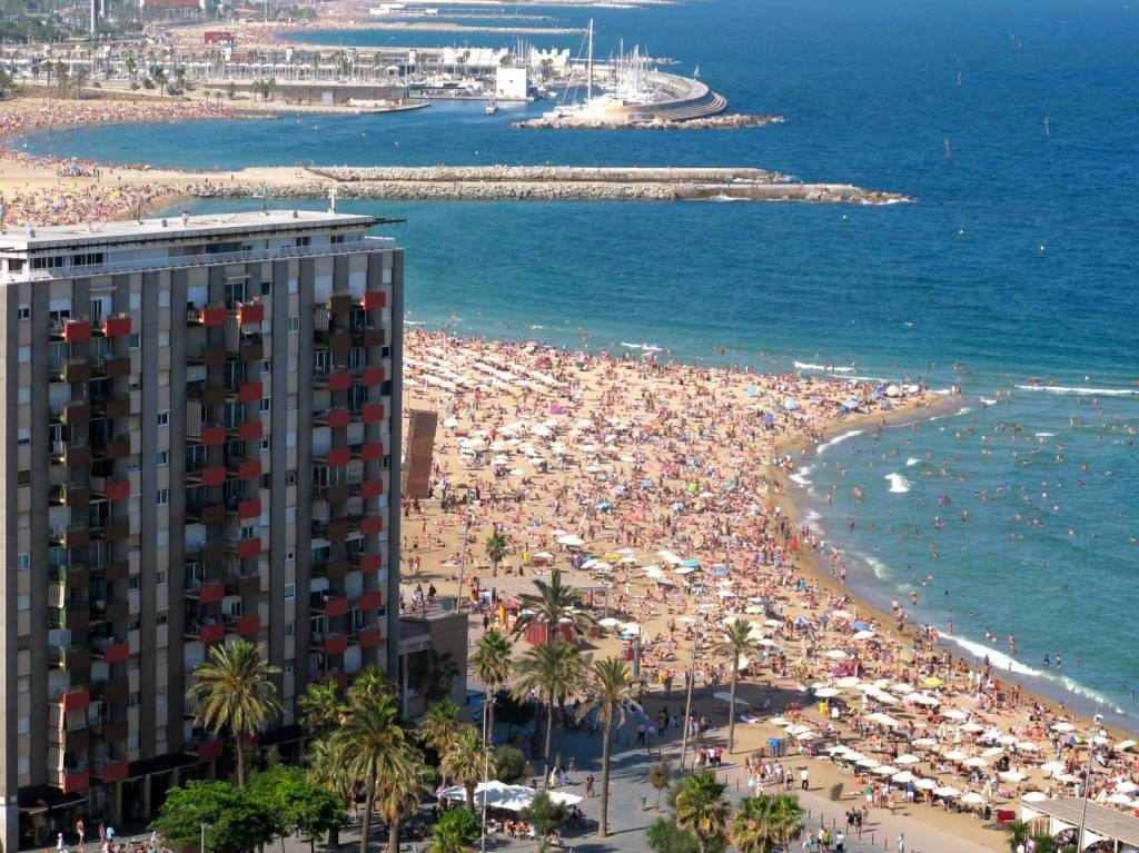 Барселона: ласковое море и уютные пляжи