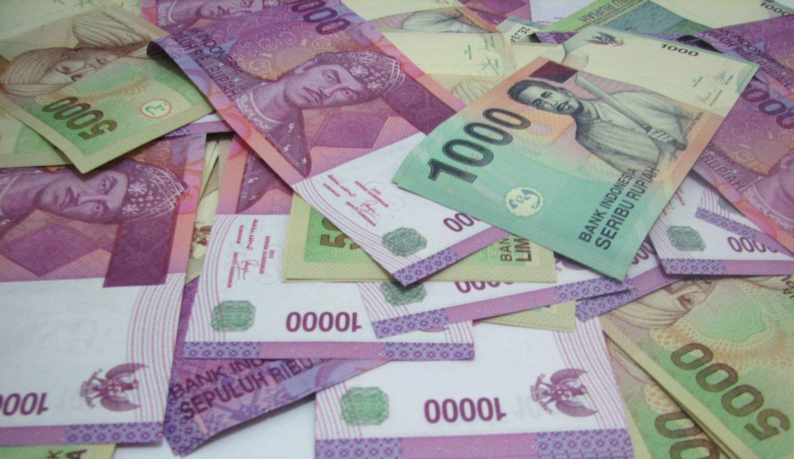Какая валюта в индонезии