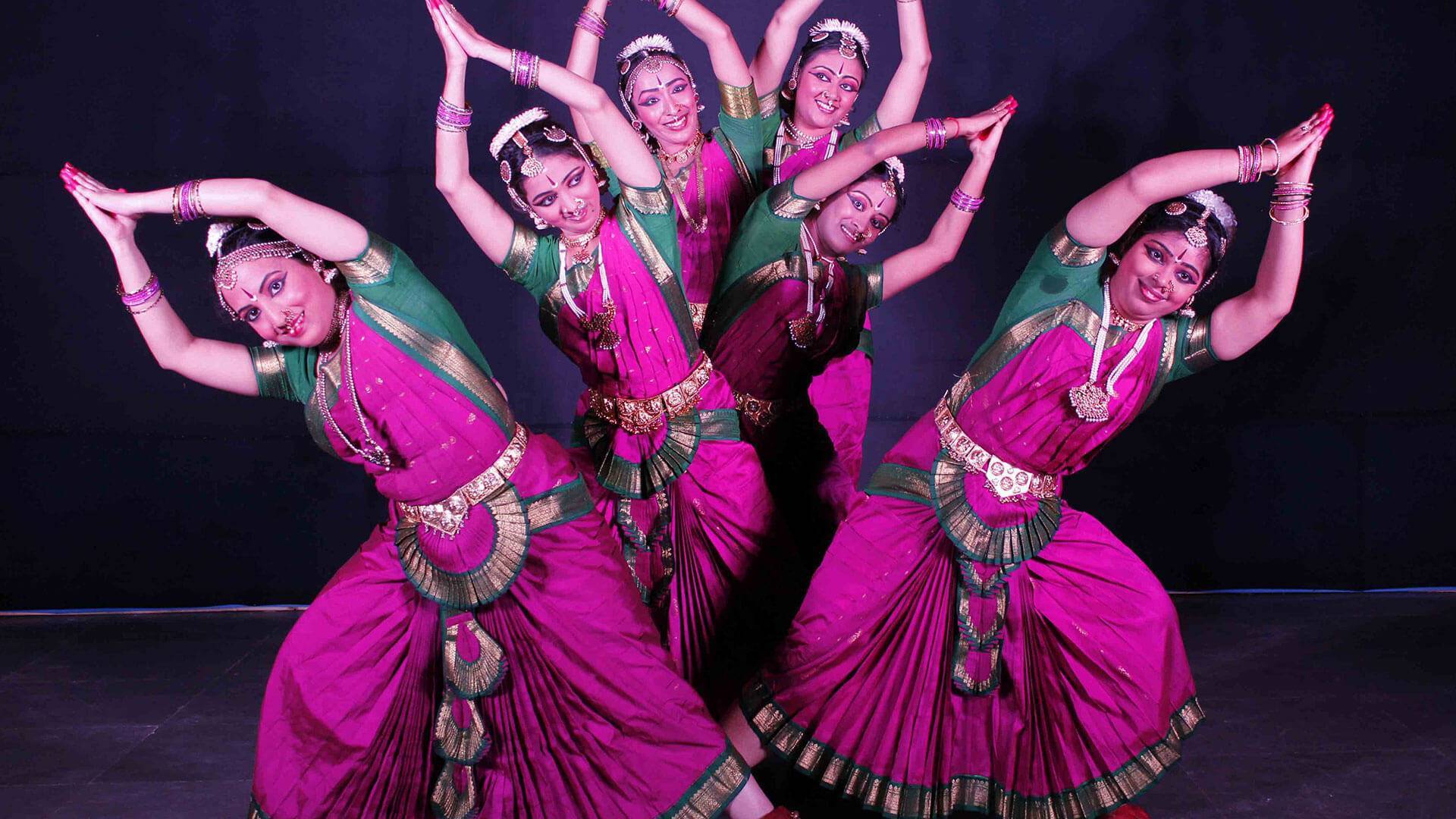 Как распознать стили индийского классического танца - divadance, школа танца спб