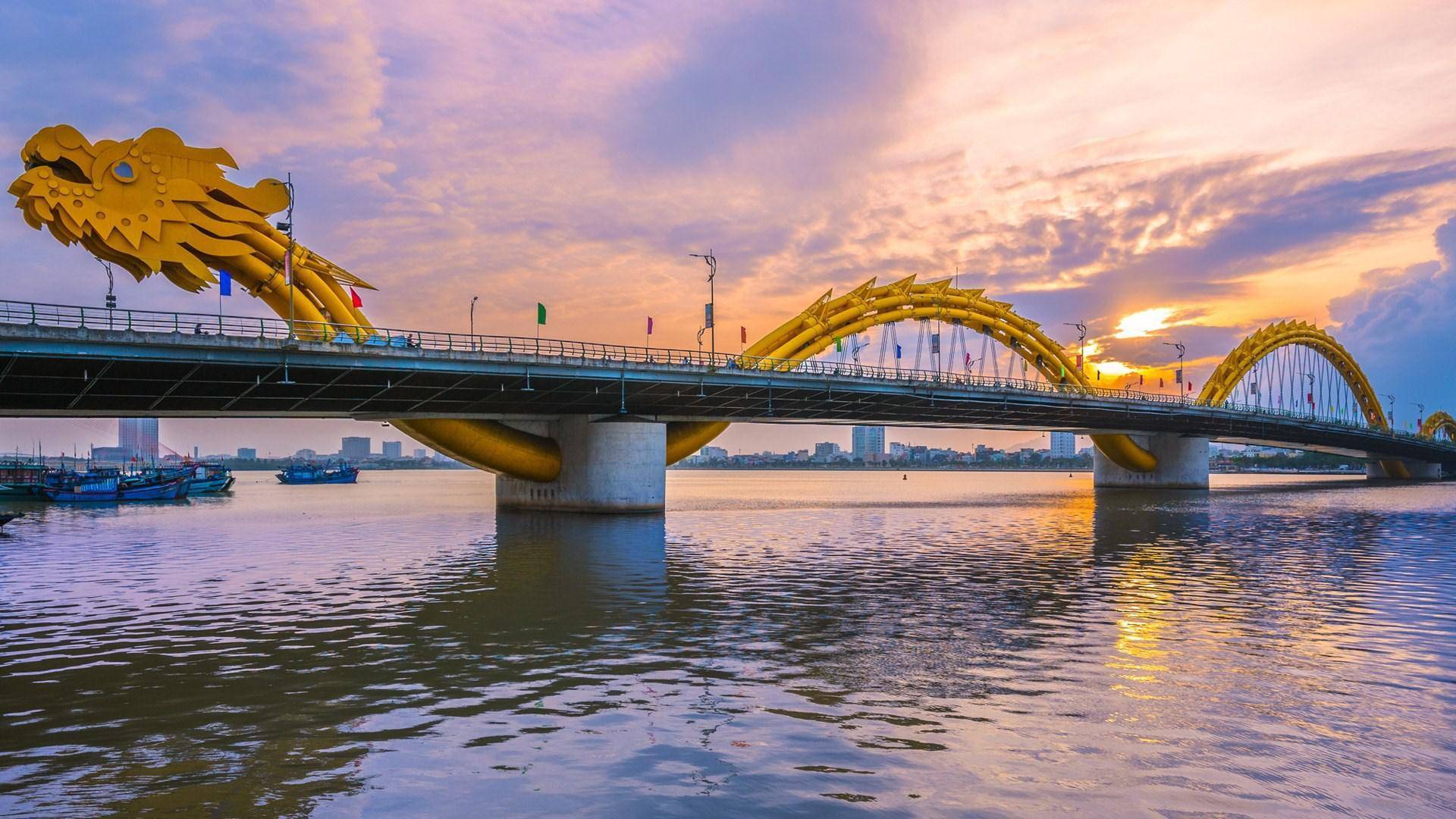 "fire-breathing" dragon bridge in vietnam - da nang travel tips