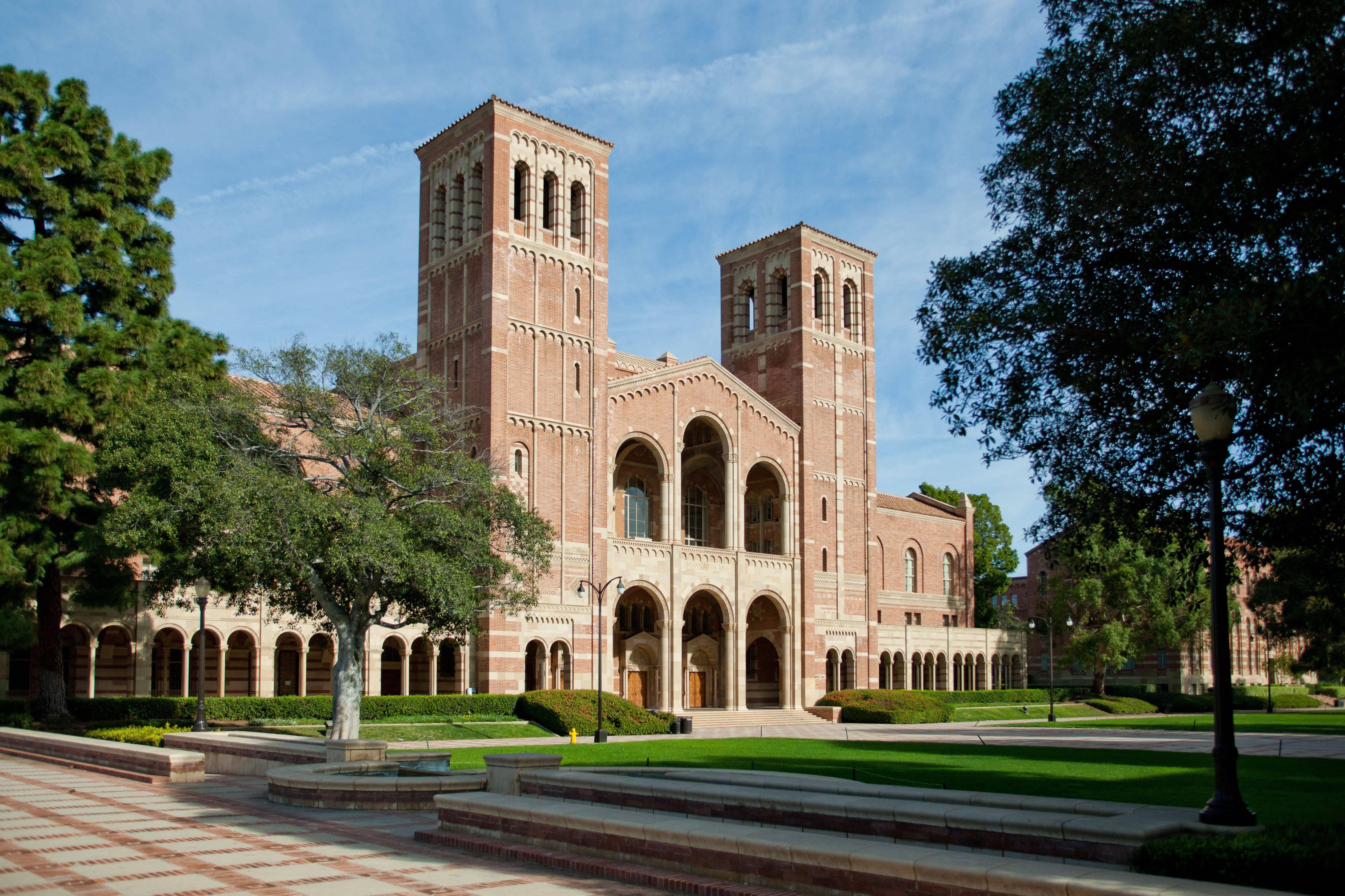 Как поступить в ucla, требования для поступления в калифорнийский университет ла
