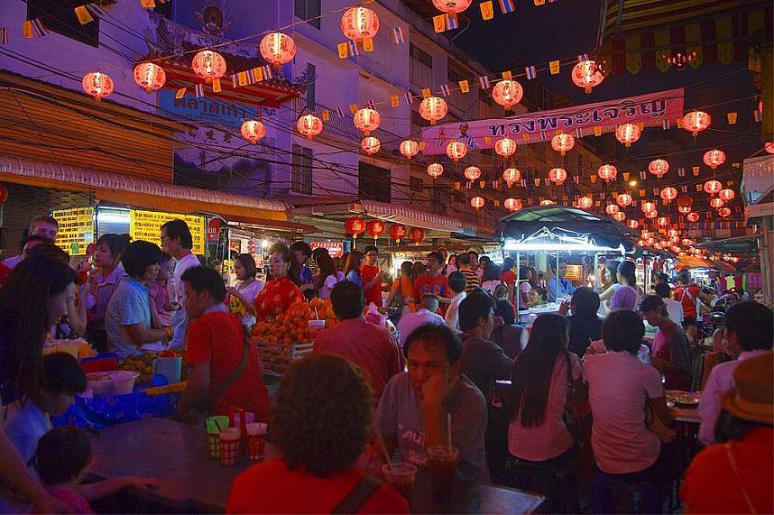 Китайский квартал или чайнатаун в бангкоке