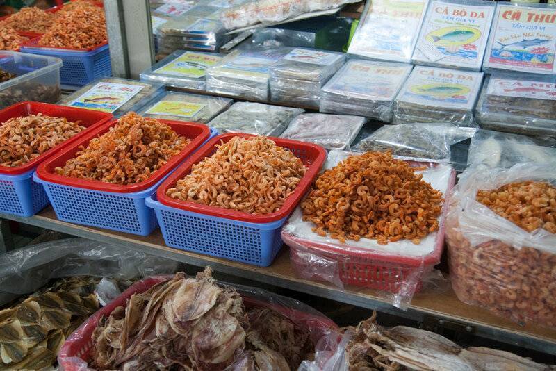 Рынки и магазины нячанга: сколько стоит жить во вьетнаме?